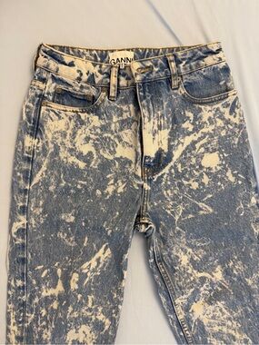 GANNI Blue Acid-Wash Jeans